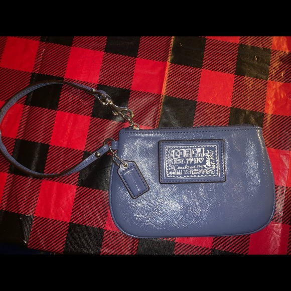 Coach wristlet - Picture 4 of 5